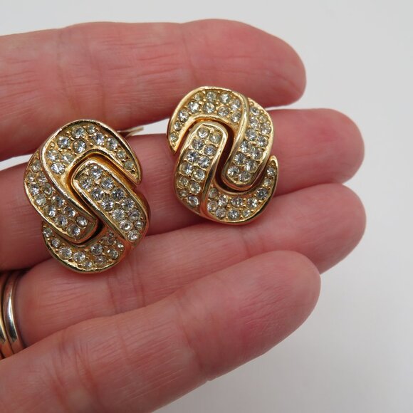 Christian Dior Vintage Crystal Pave Knot Gold Tone Clip On Earrings - Picture 10 of 14